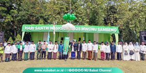 Semarak Hari Santri Nasional 2025, MWCNU Sambeng Gelar Apel dan Kirab Santri