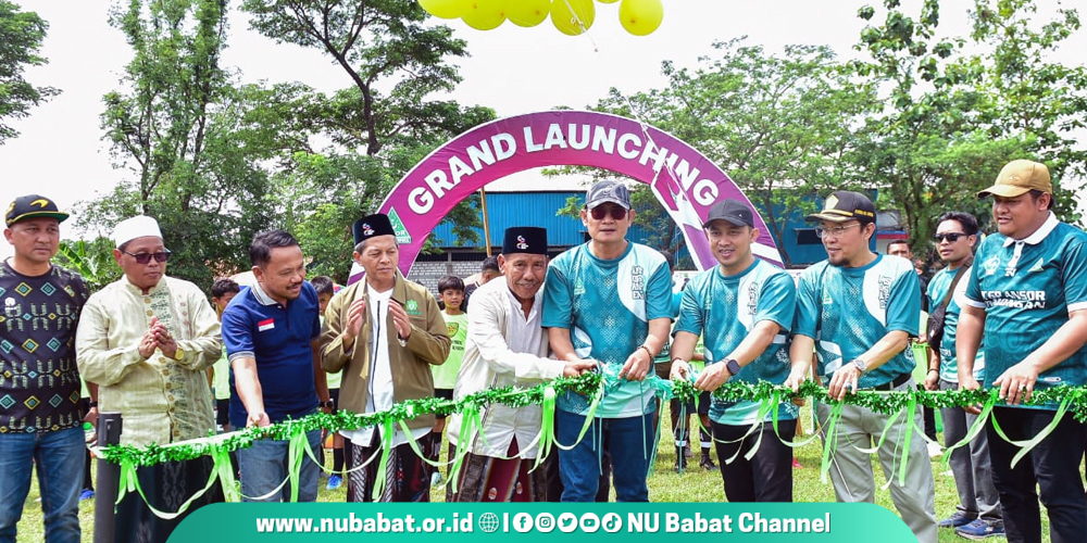 Wujudkan Pemuda Berprestasi, PAC GP Ansor Sambeng Launching Sekolah Sepak Bola di Momen Hari Santri